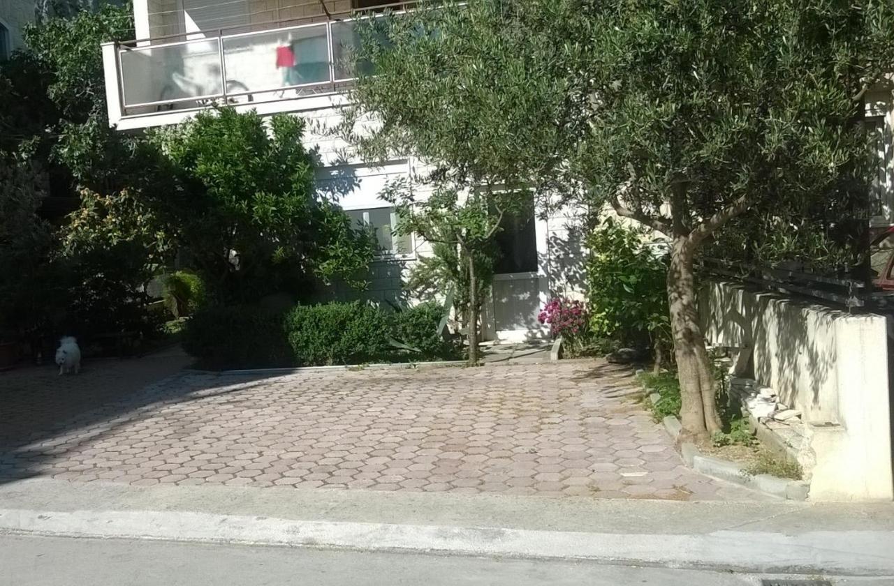 Apartman Renata Omiš Buitenkant foto