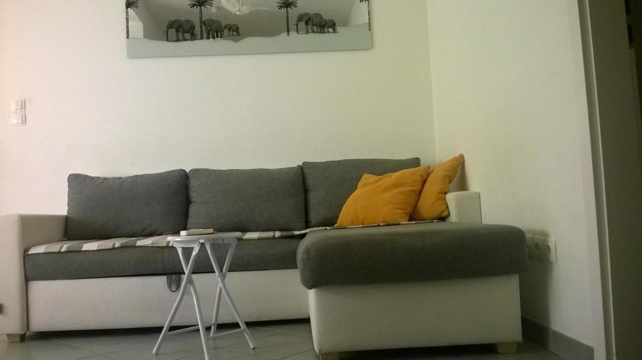 Apartman Renata Omiš Buitenkant foto